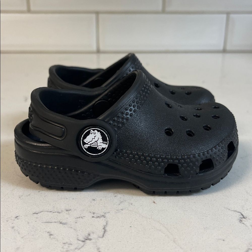 Crocs Toddler Classic Clog 206990 Black Size 4 Worn 2-3 Times - Picture 11 of 17
